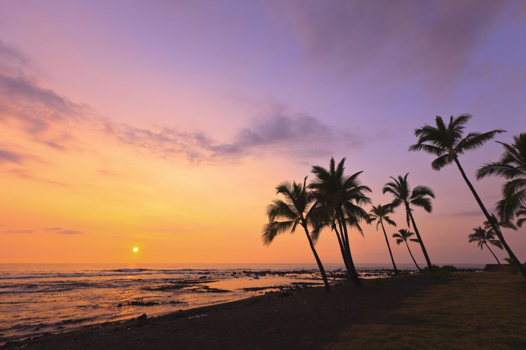 Sunset on Kahaluu Bay in Kona,Hawaii