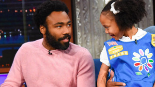 donald-glover-redbone-girl-scout-001-320x180