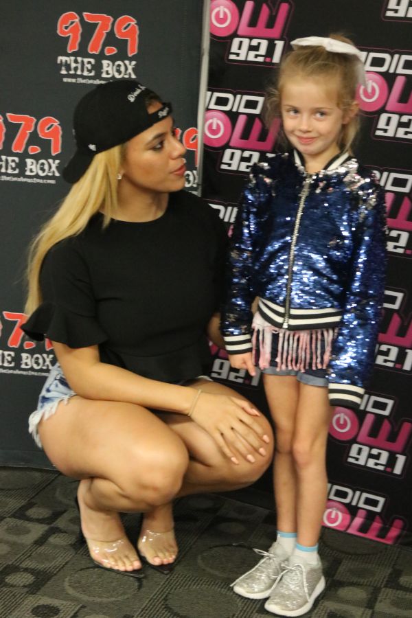 Dinah Jane Meet & Greet
