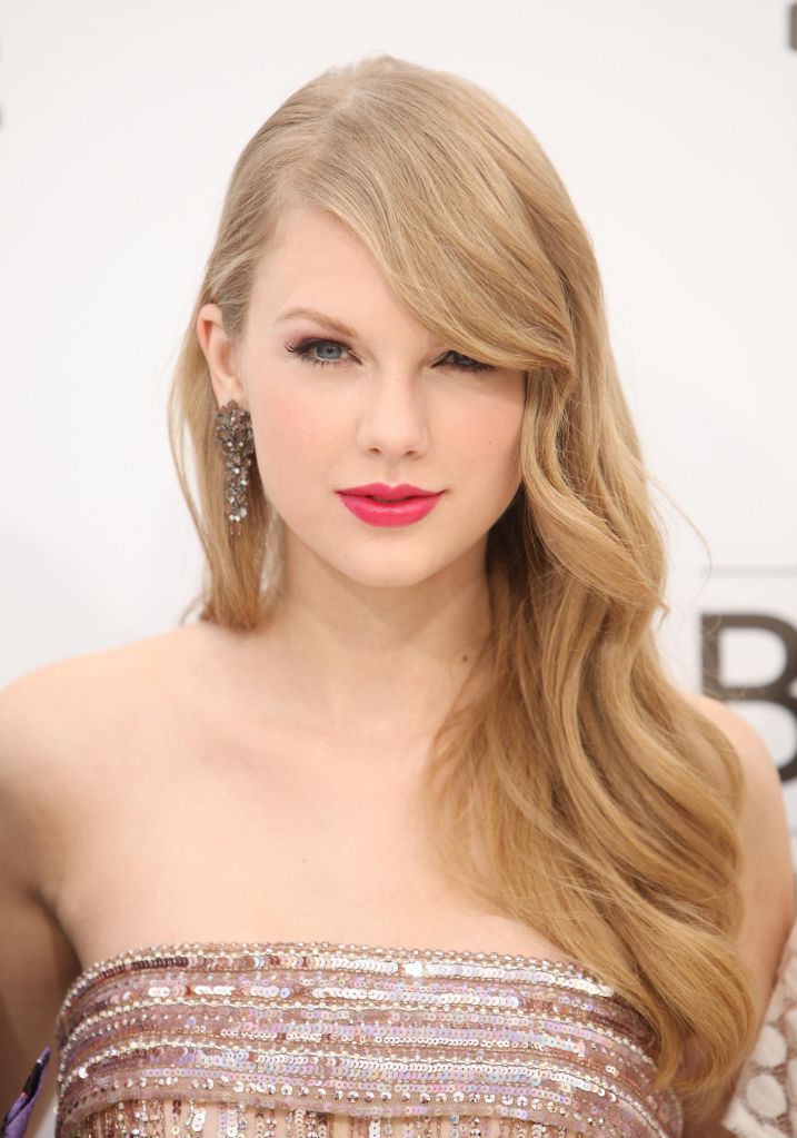 2011 Billboard Music Awards - Arrivals